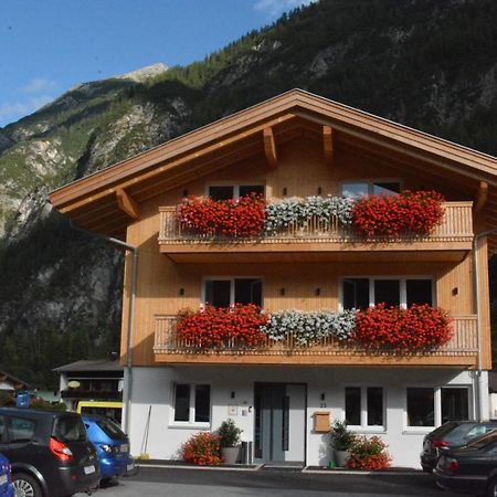 Pension Alpenblick Steeg Esterno foto