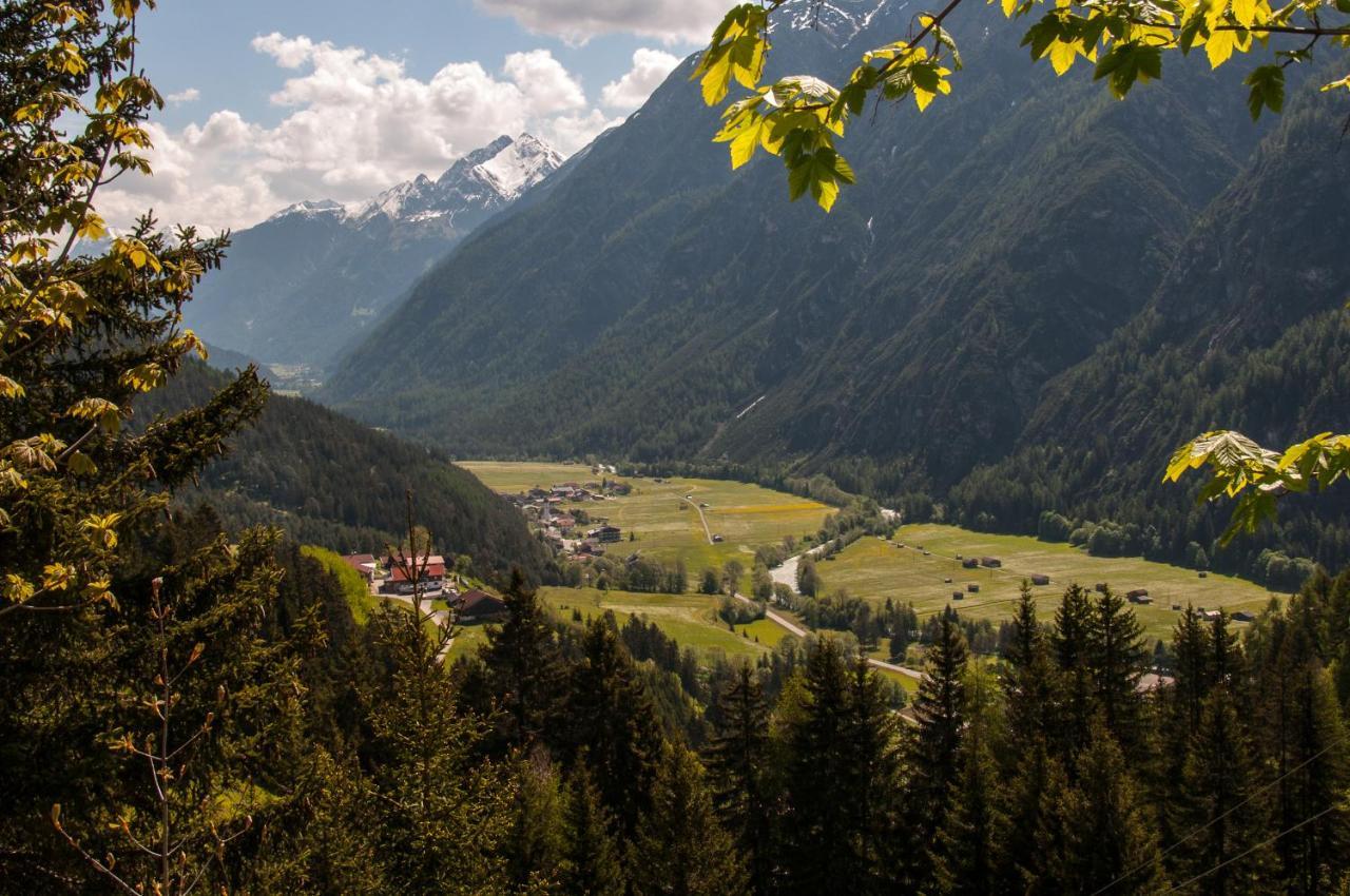 Pension Alpenblick Steeg Esterno foto